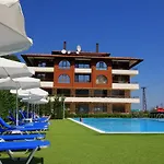 Appart hôtel Complex Hunter's 4*