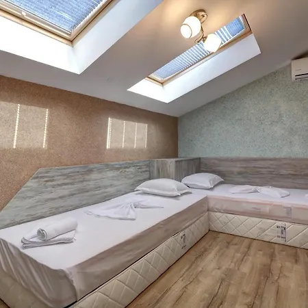 Complex Hunter's 4* Шкорпиловци