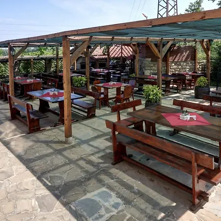 Complex Hunter's Апарт-отель Шкорпиловци