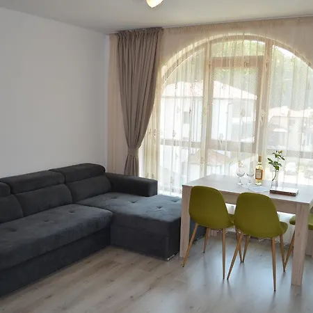 Апарт-отель Complex Hunter's 4*