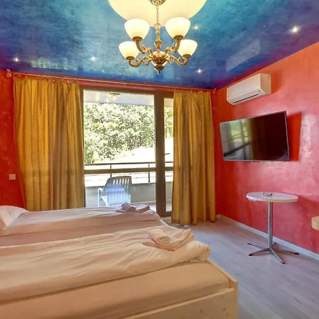 Complex Hunter's Apartahotel 4*
