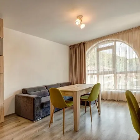 комплекс Hunter's Апартхотел