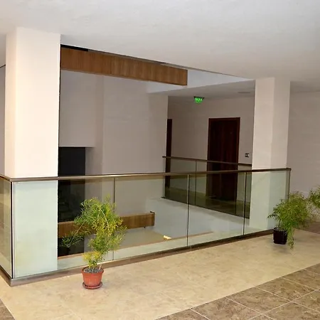 Apartahotel Complex Hunter's Shkorpilovtsi