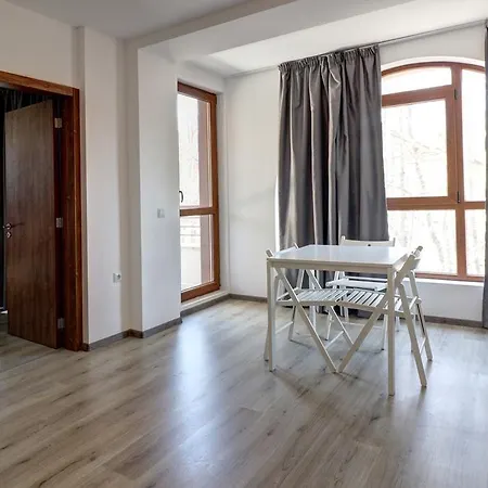 Apartahotel Complex Hunter's Shkorpilovtsi
