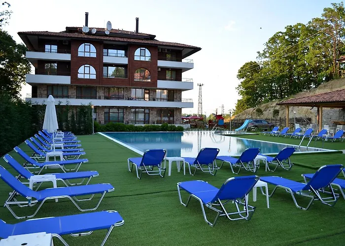 Complex Hunter's 4* Škorpilovci